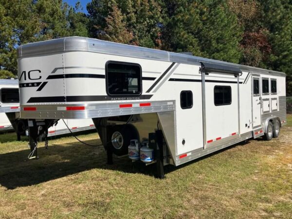 SMC Horse Trailers