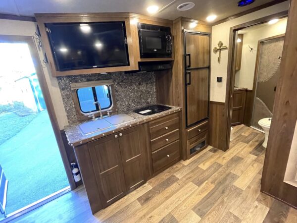 Used SMC Horse Trailers for Sale