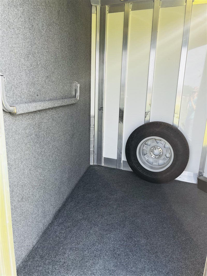 2 Horse Bumper Pull Trailers