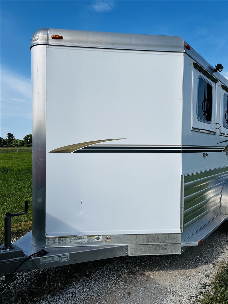 2 Horse Bumper Pull Trailers