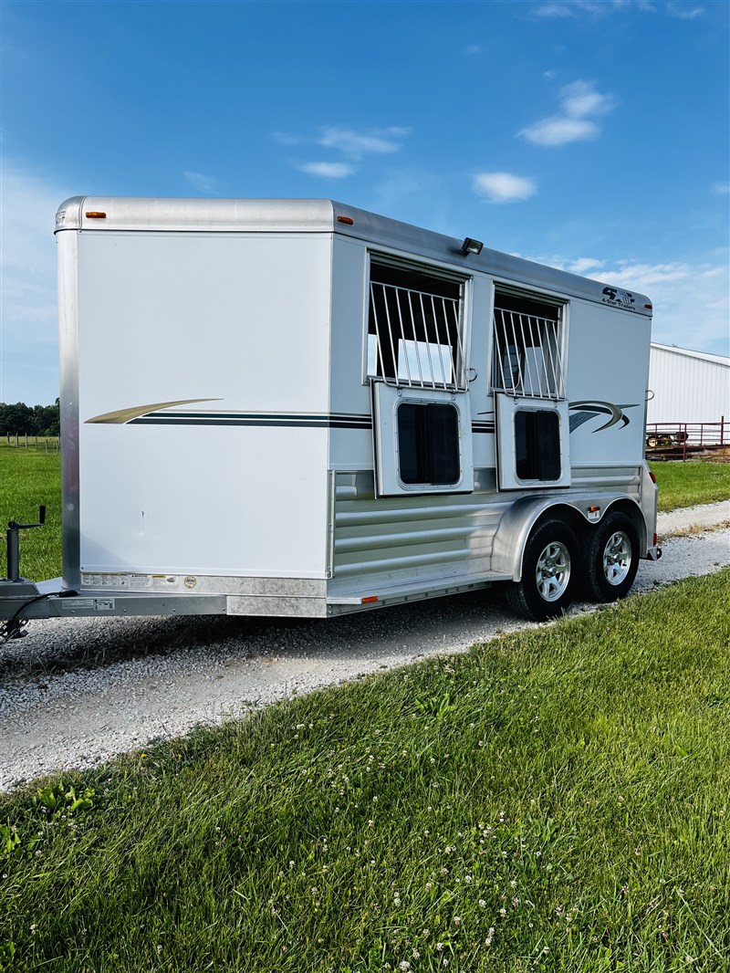 2 Horse Bumper Pull Trailers