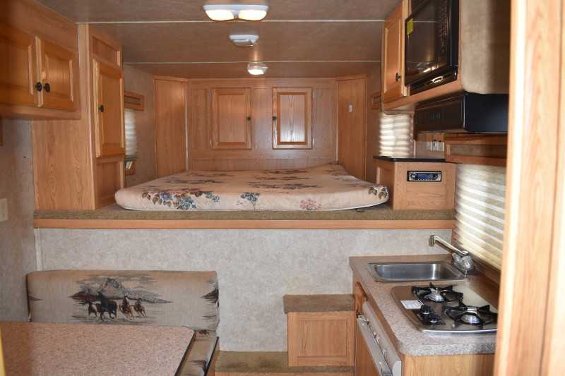 2007 3 Horse Trailers for Sale - American Spirit 8308LQ with 8' Short Wall - $23,500 - Image 7