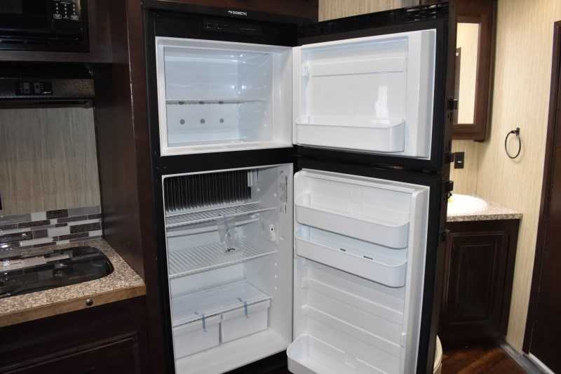 Bison Horse Trailers for Sale