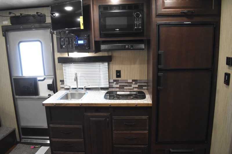 Bison Horse Trailers for Sale