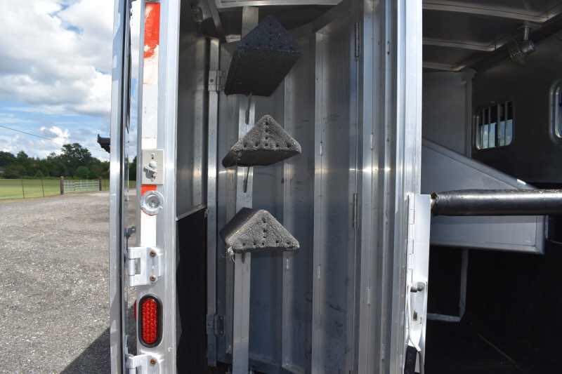 Exiss horse trailers