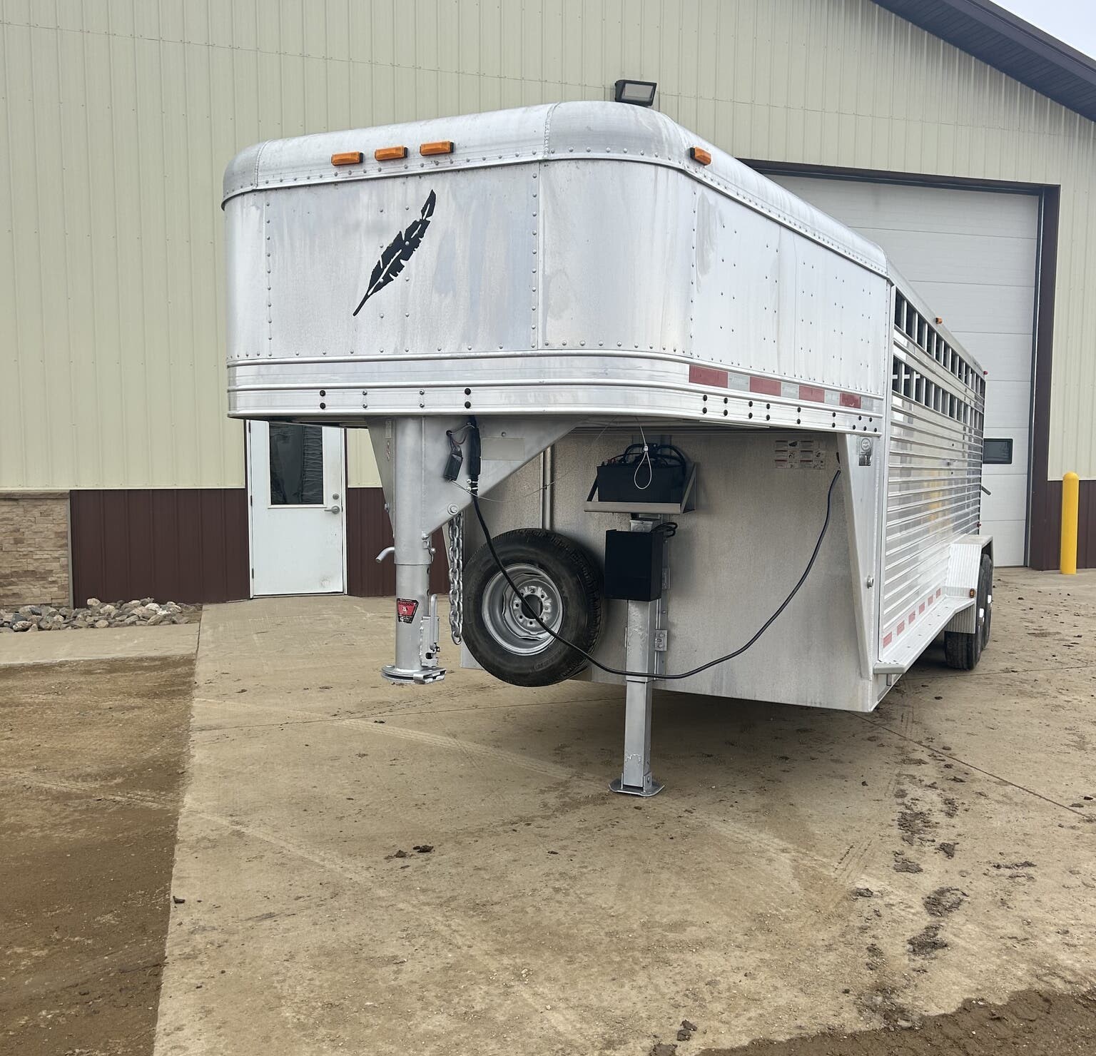 featherlite livestock trailers