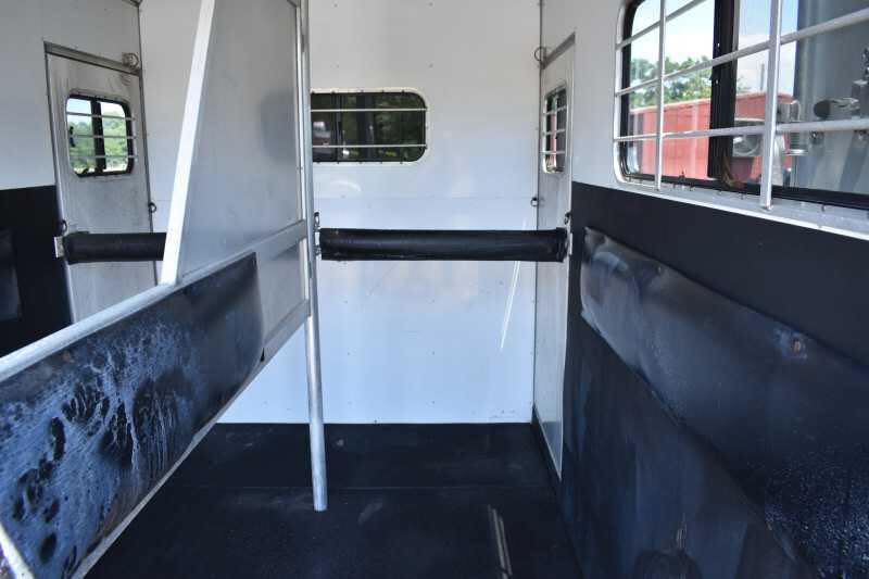 Sundowner Horse Trailers