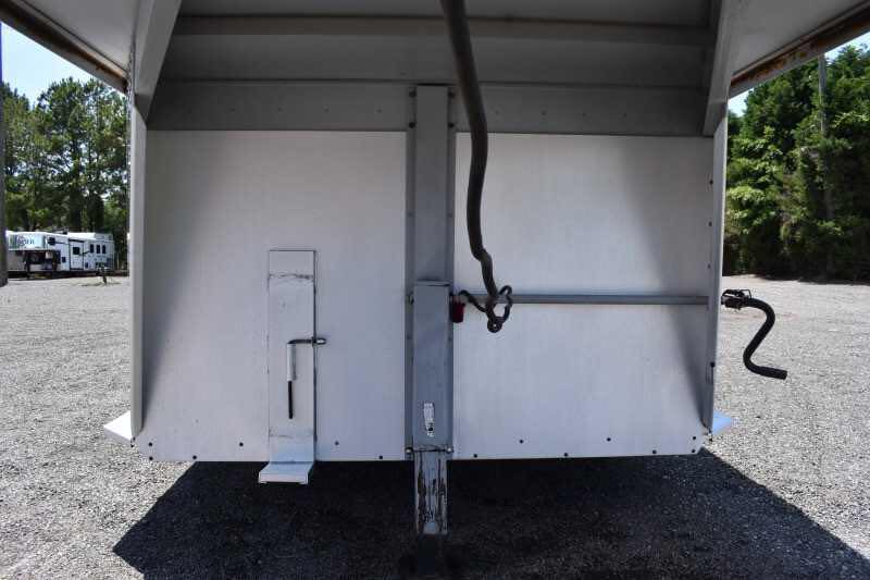 Sundowner Horse Trailers