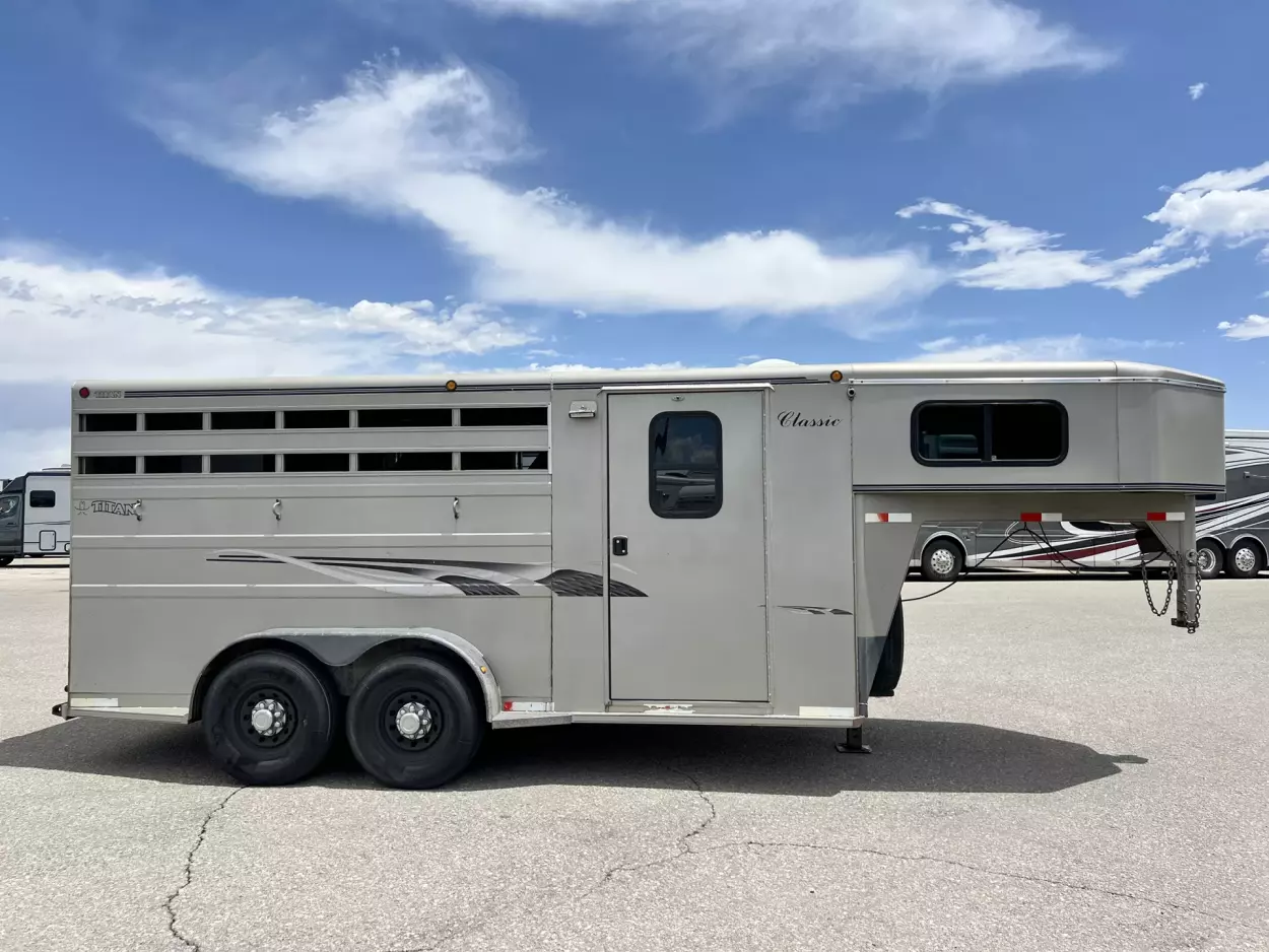 Titan Horse Trailers