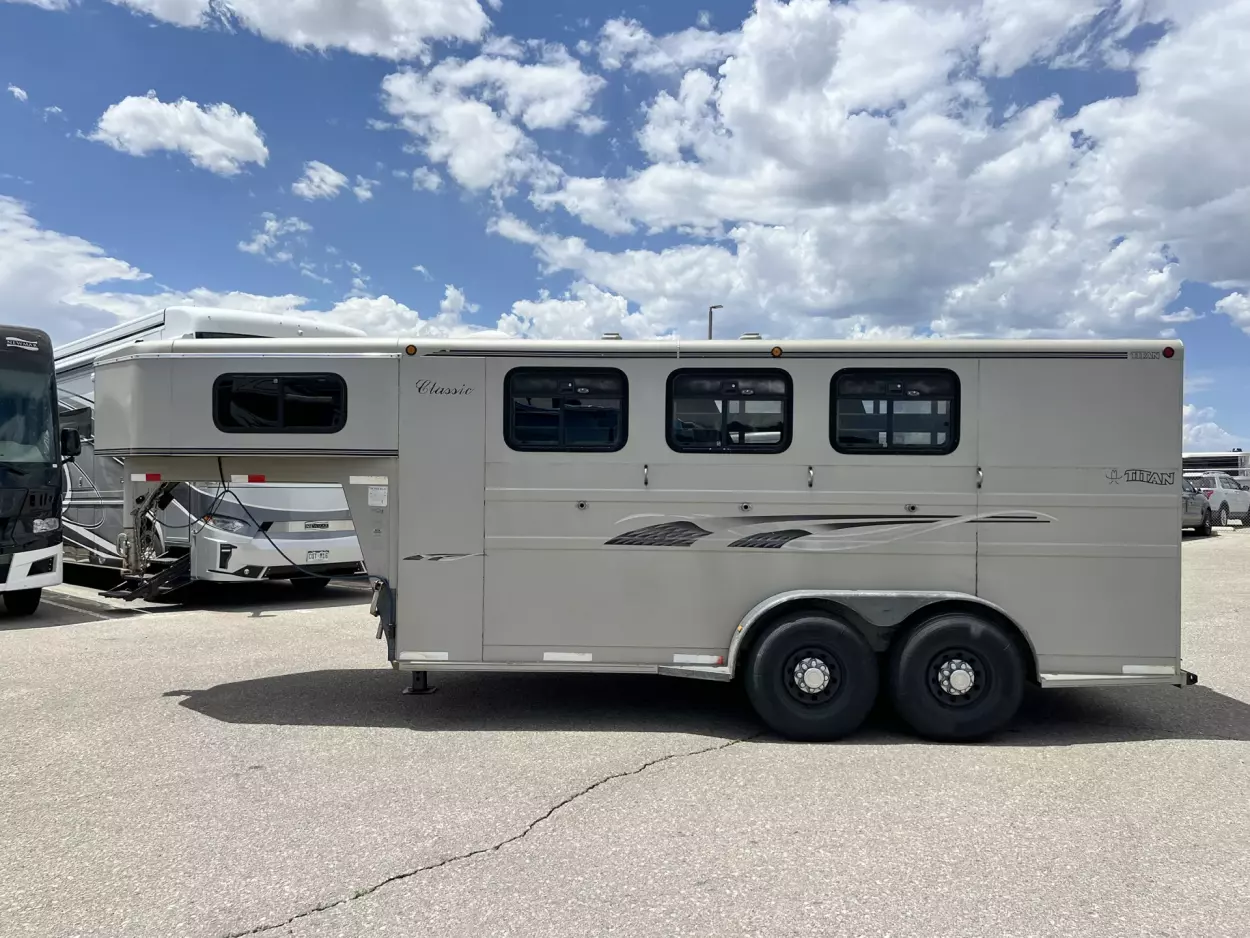 Titan Horse Trailers
