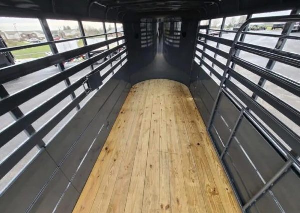 Bumper Pull Livestock Trailers