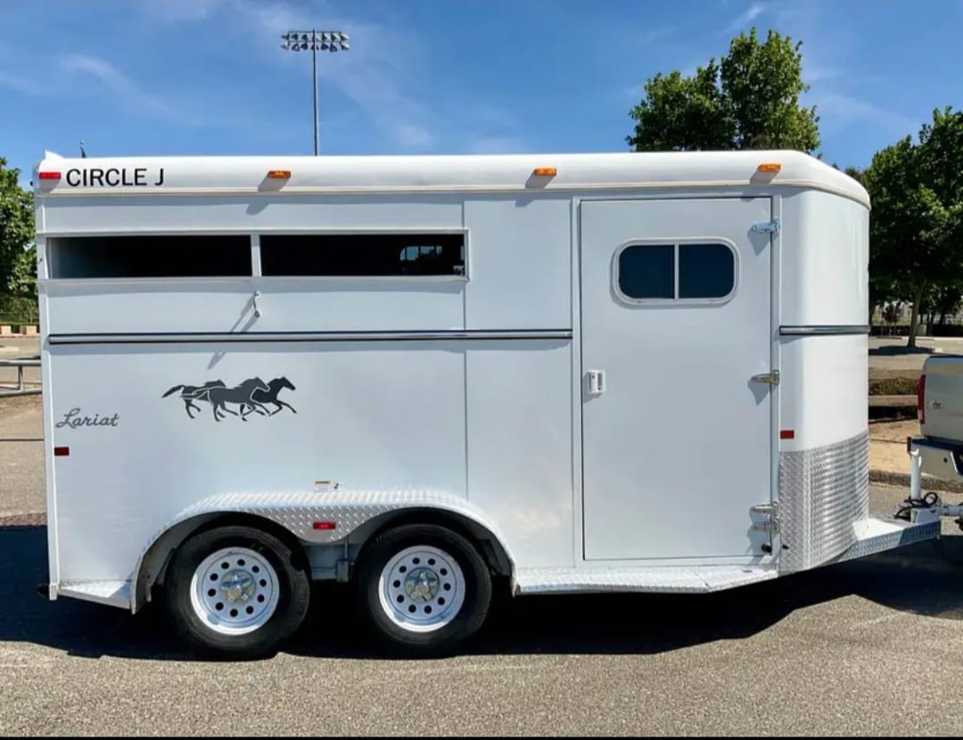 2007 Circle J Horse Trailers - 2 Horse Slant Load - $5,500 - Image 12
