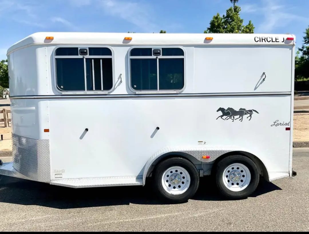 Circle J Horse Trailers