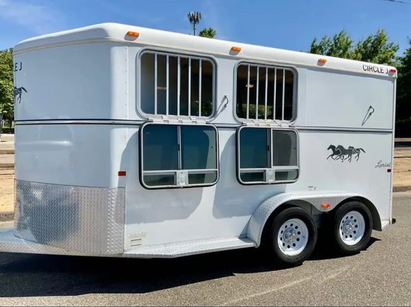 Circle J Horse Trailers