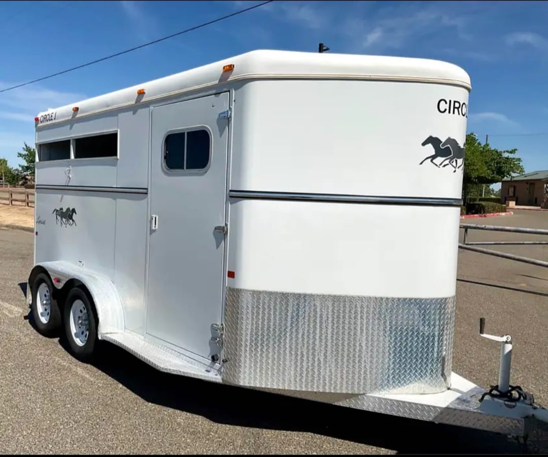 Circle J Horse Trailers