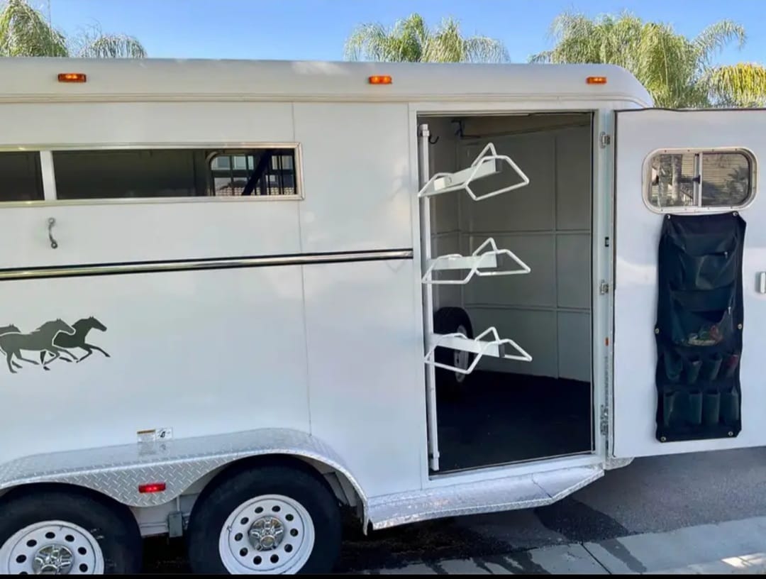 Circle J Horse Trailers