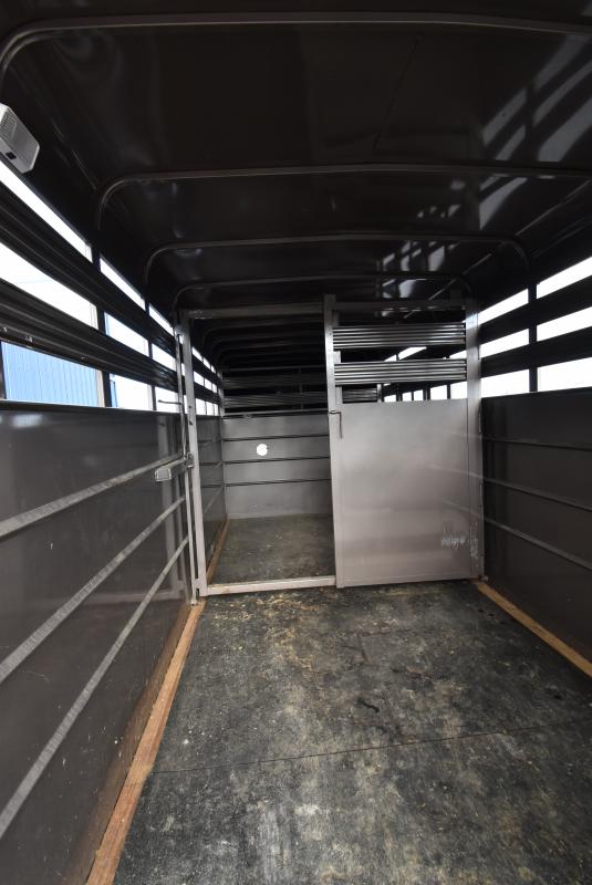 corn pro livestock trailers