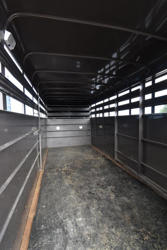 corn pro livestock trailers