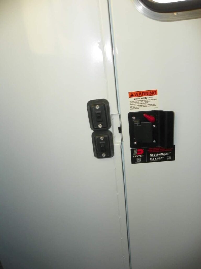 Double D Horse Trailers