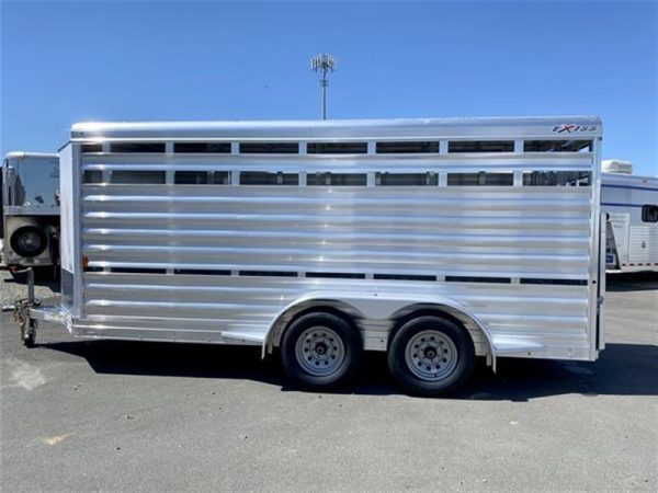 exiss livestock trailers