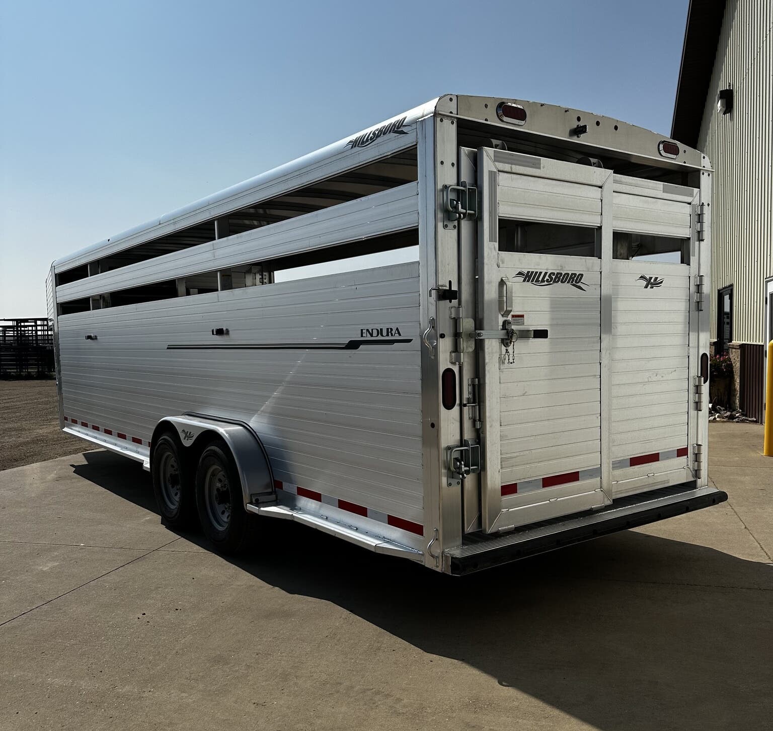hillsboro livestock trailers