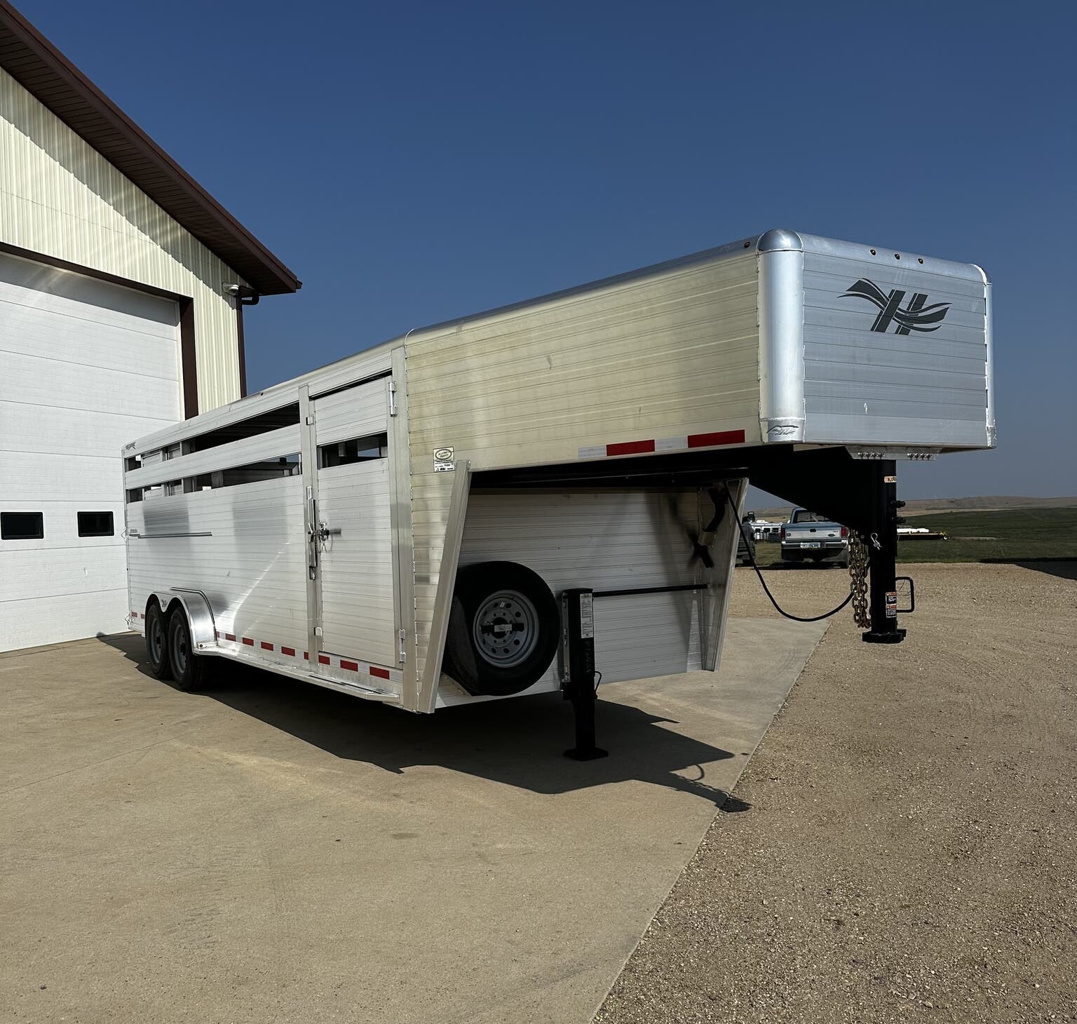 hillsboro livestock trailers