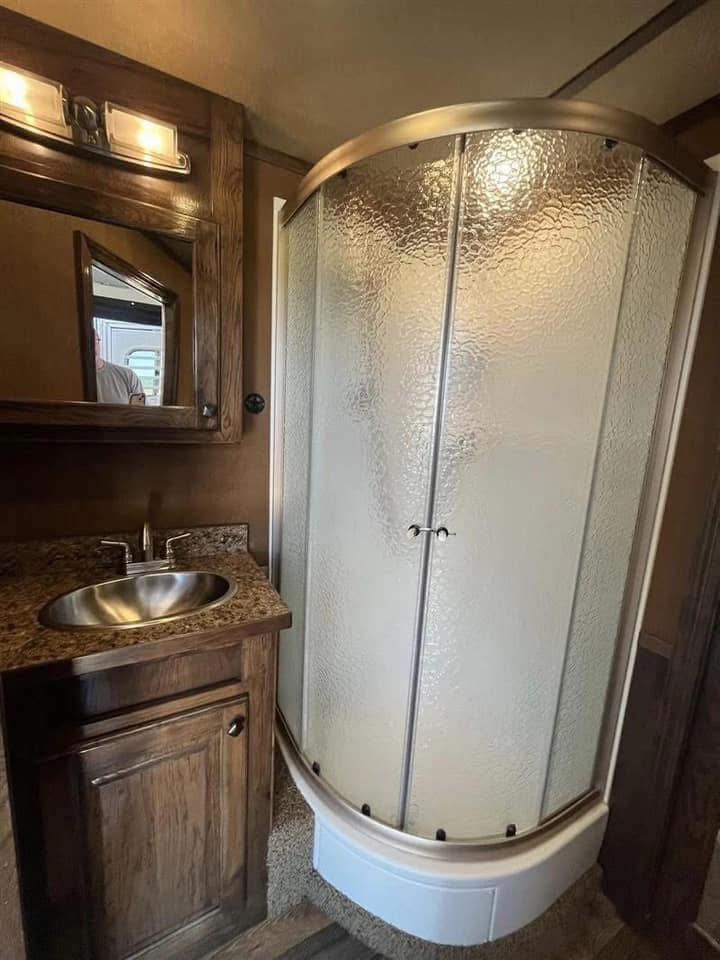 Platinum livestock trailers