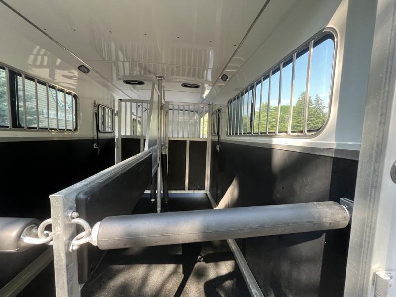 Shadow Horse Trailers 3 Horse