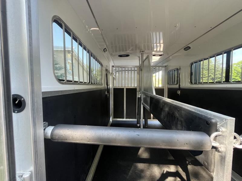 Shadow Horse Trailers 3 Horse