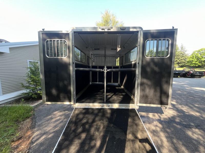 Shadow Horse Trailers 3 Horse