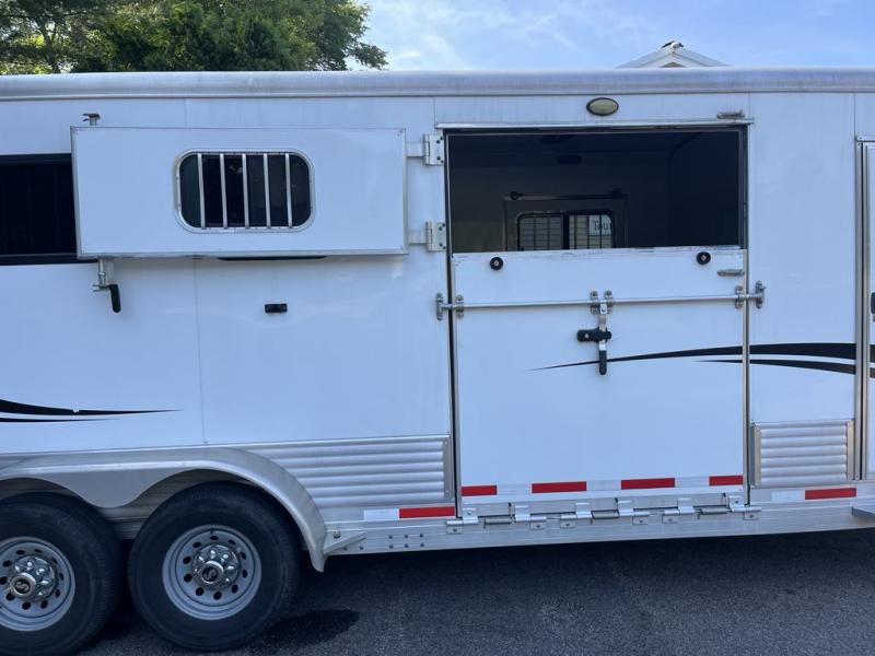 Shadow Horse Trailers 3 Horse