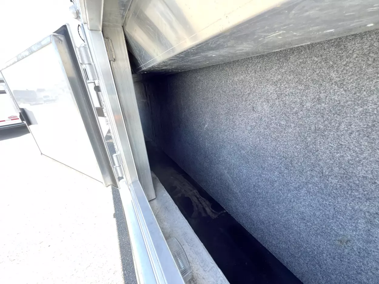 2015 Sooner Horse Trailers - 6 Horse Gooseneck Super Sport - $23,000