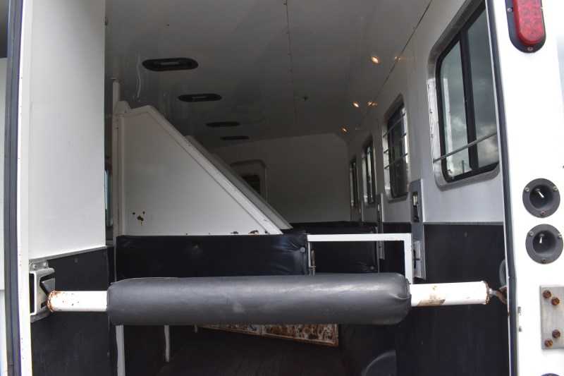 2007 Used 4 Horse Trailers for Sale - American Spirit 8410GLQ with 10' Short Wall - $21,800 - Image 18