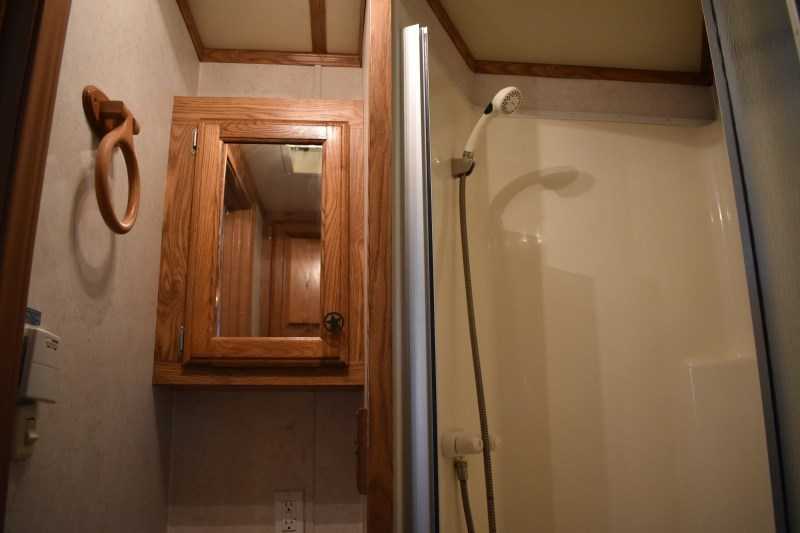 2007 Used 4 Horse Trailers for Sale - American Spirit 8410GLQ with 10' Short Wall - $21,800 - Image 30