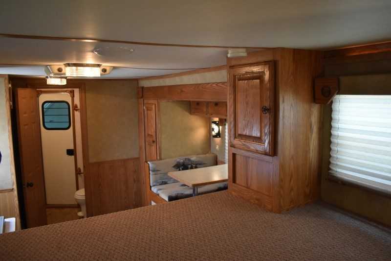 2007 Used 4 Horse Trailers for Sale - American Spirit 8410GLQ with 10' Short Wall - $21,800 - Image 22