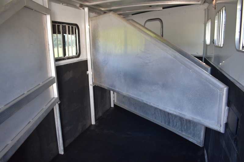 2006 Used Exiss Horse Trailers for Sale - 7407LQ 4 Horse with 7' Short Wall - $18,550 - Image 23