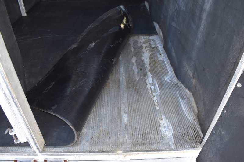 2006 Used Exiss Horse Trailers for Sale - 7407LQ 4 Horse with 7' Short Wall - $18,550 - Image 21