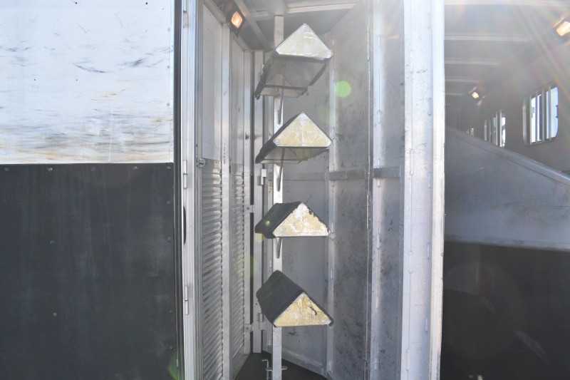 2006 Used Exiss Horse Trailers for Sale - 7407LQ 4 Horse with 7' Short Wall - $18,550 - Image 10