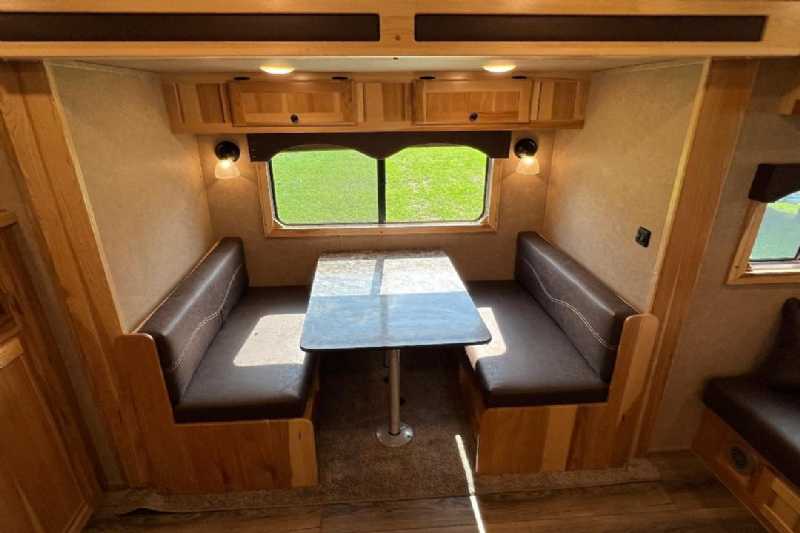 used Lakota horse trailers for sale