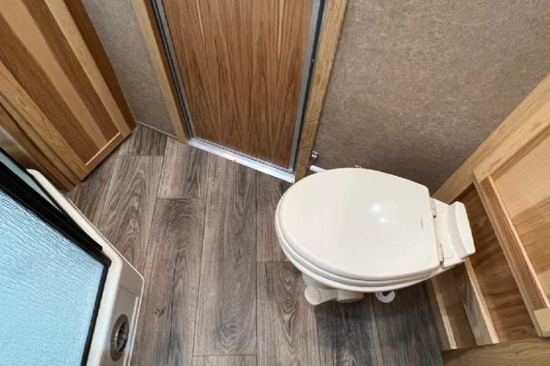 used Lakota horse trailers for sale