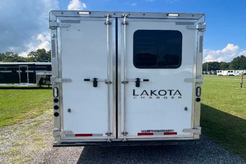 used Lakota horse trailers for sale