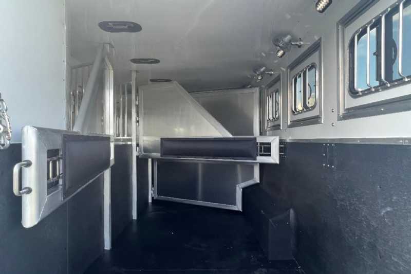 used Lakota horse trailers for sale