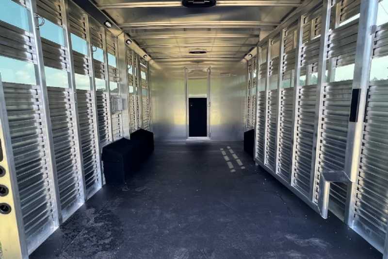 Used Livestock Trailers