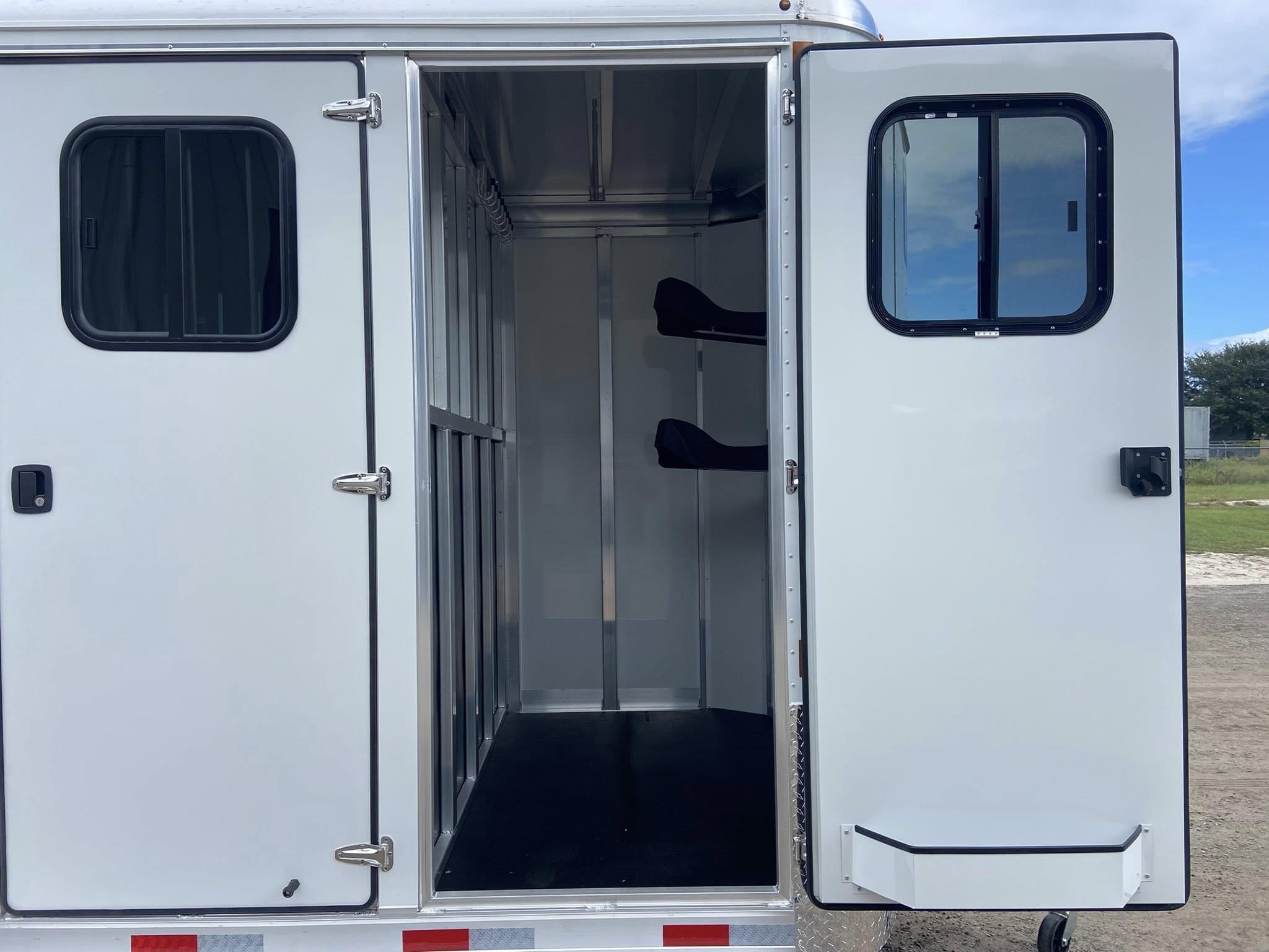 Bumper Pull Horse Trailers