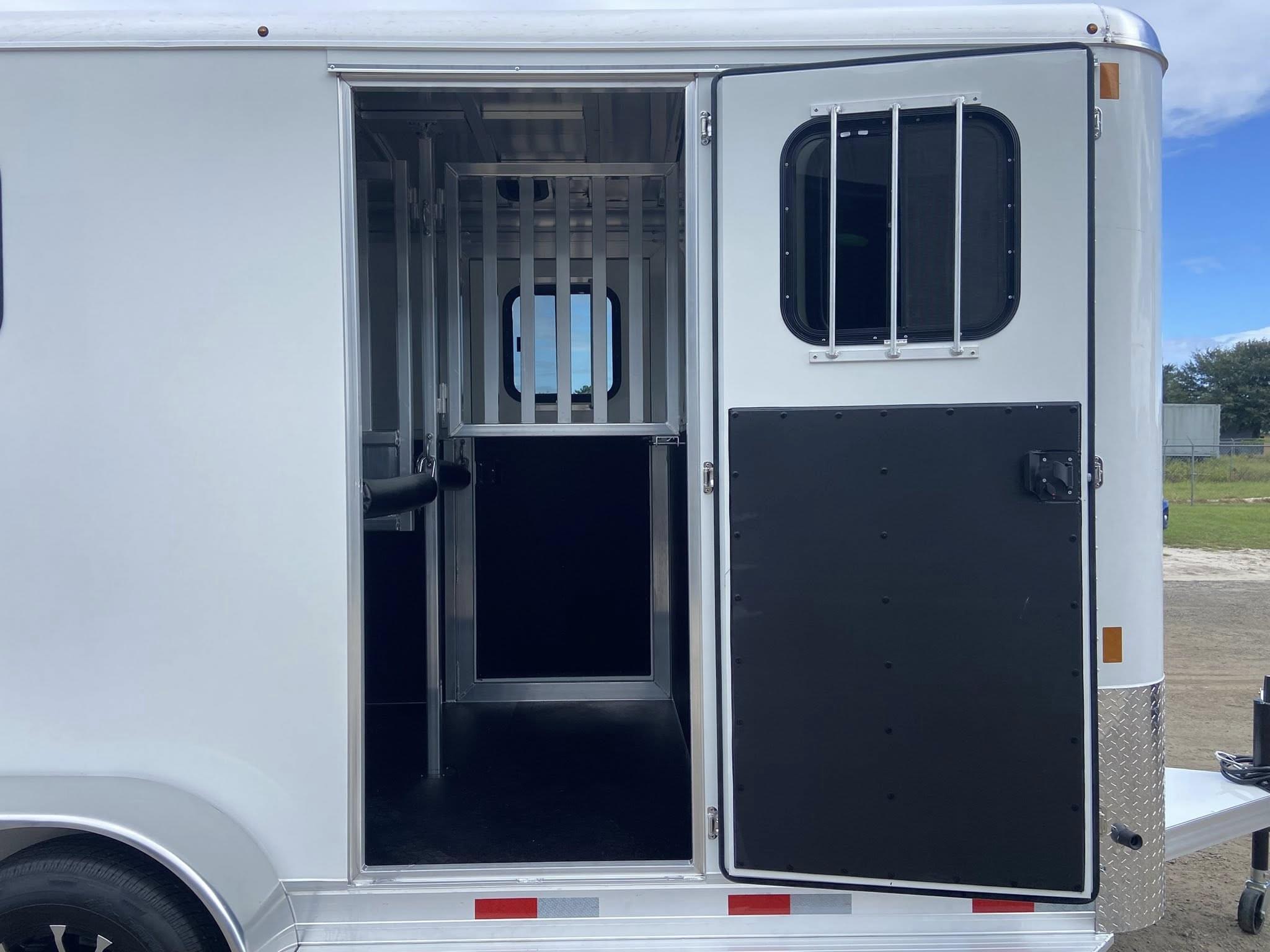 Bumper Pull Horse Trailers