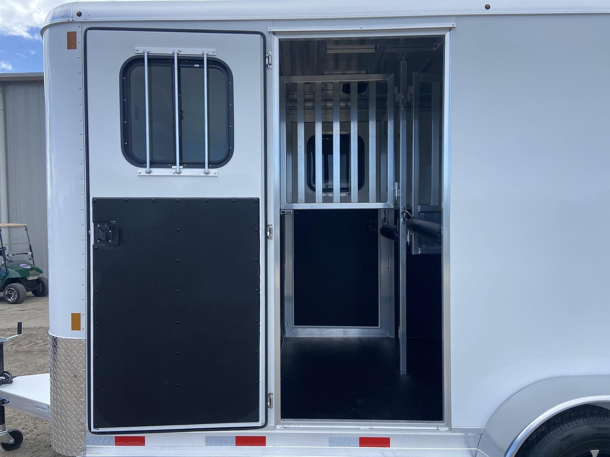 Bumper Pull Horse Trailers