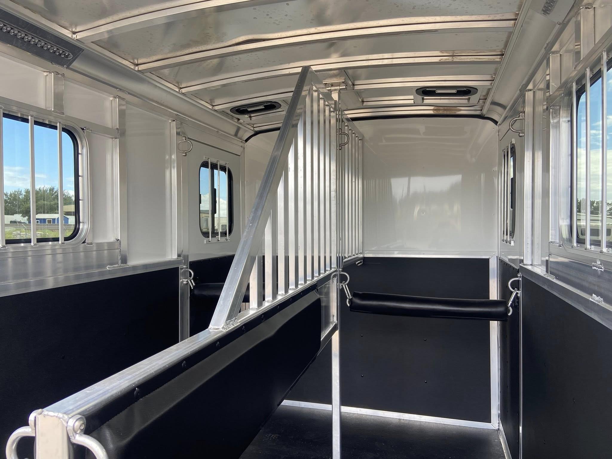 Bumper Pull Horse Trailers