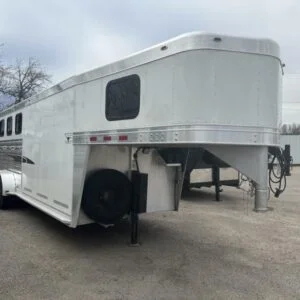 2004-cherokee-horse-trailers